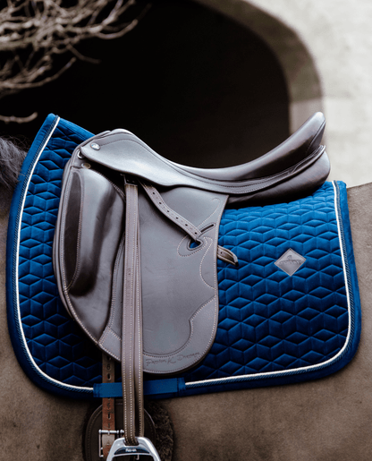 Dressurunderlag Basic Velvet fra Kentucky Horsewear - animondo.dk - 42589-32-DR-COB